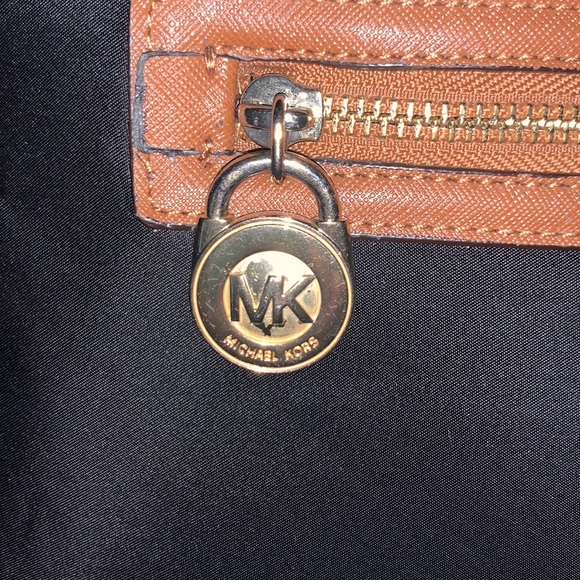 Michael Kors Kempton  Nylon tote - Picture 7 of 14